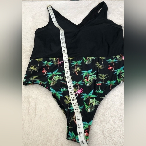 Cupshe Palm Tree V-Neck Swimsuit 2X - Picture 2 of 4